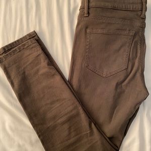 M1858 NEW YORK OLIVE ANKLE JEANS